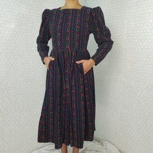 SOLD🌈1980s Laura Ashley floral corduroy dress